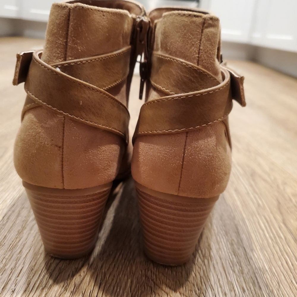 Booties - Picture 4 of 10